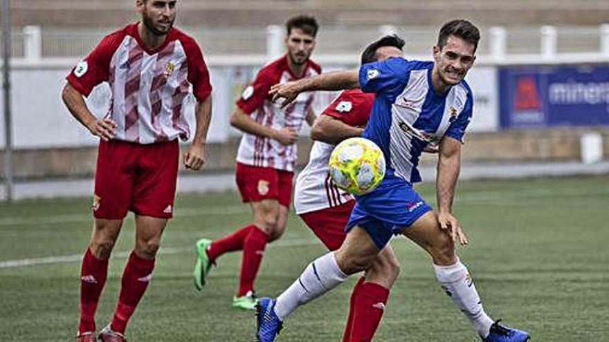 Una acció del Figueres-Manresa de la primera jornada.