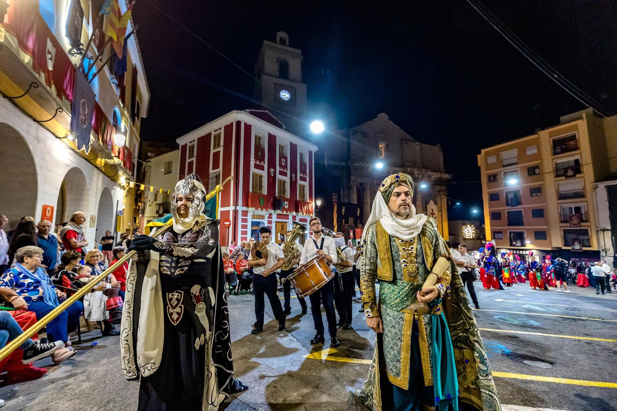 Procesión en honor a la Virgen de las Injurias en Callosa d'en Sarrià