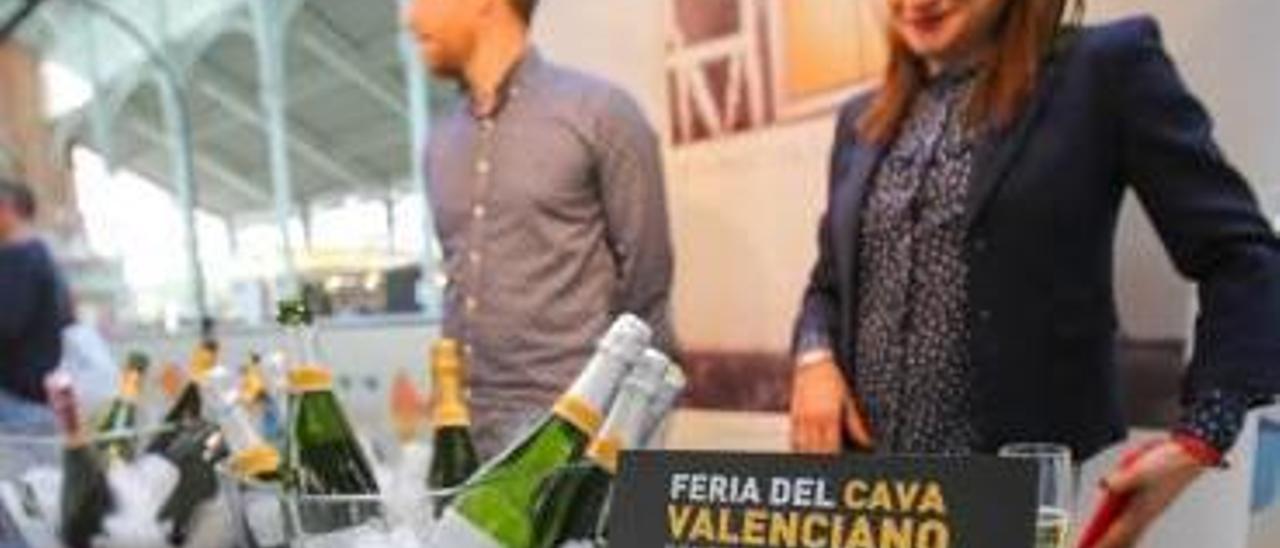 Feria del Cava celebrada en el Mercado de Colón.