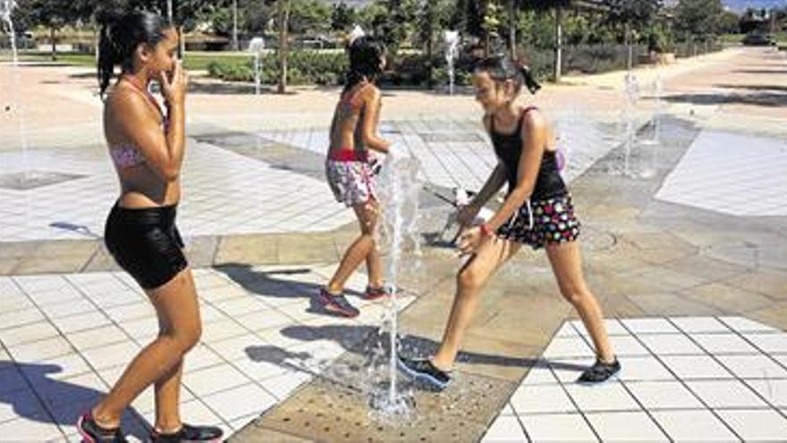 El calor tenderá a remitir y avisan de fuertes lluvias