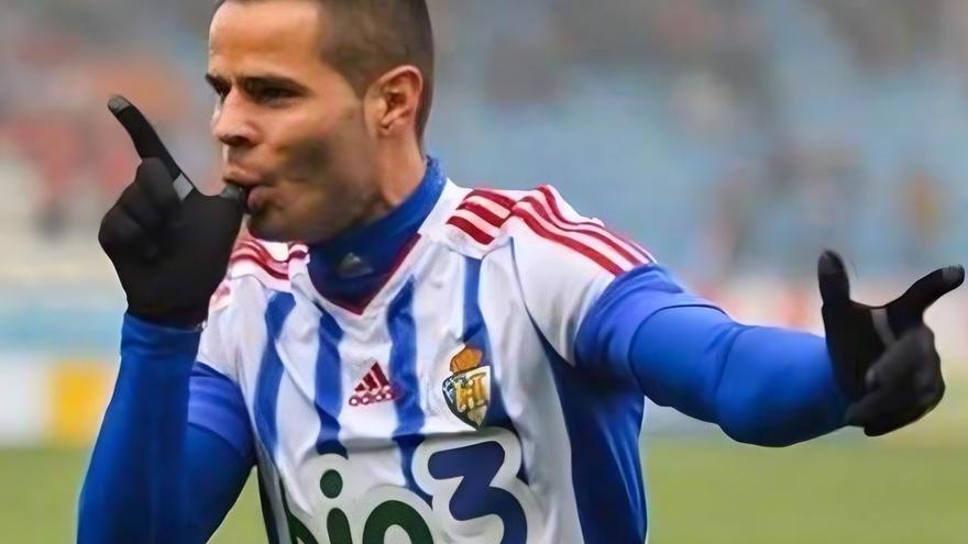 Un veterano futbolista de 43 años regresa a la competición profesional con el Real Unión