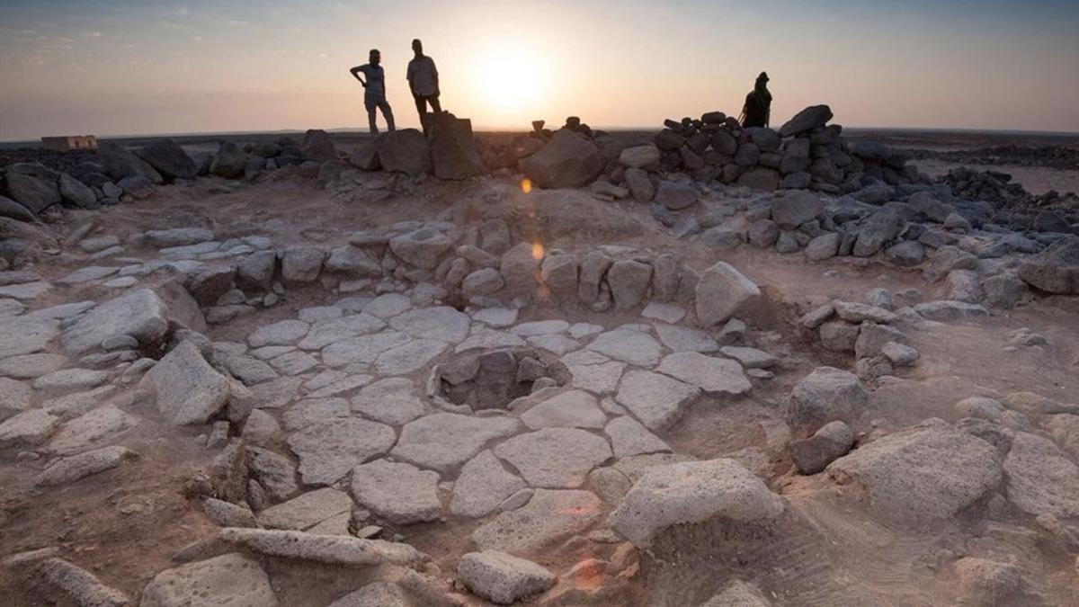 zentauroepp44355285 a stone structure at an archeological site containing a fire180717083646