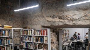 El archivo de la Sagrada Família, construido entre las piedras fundacionales del templo