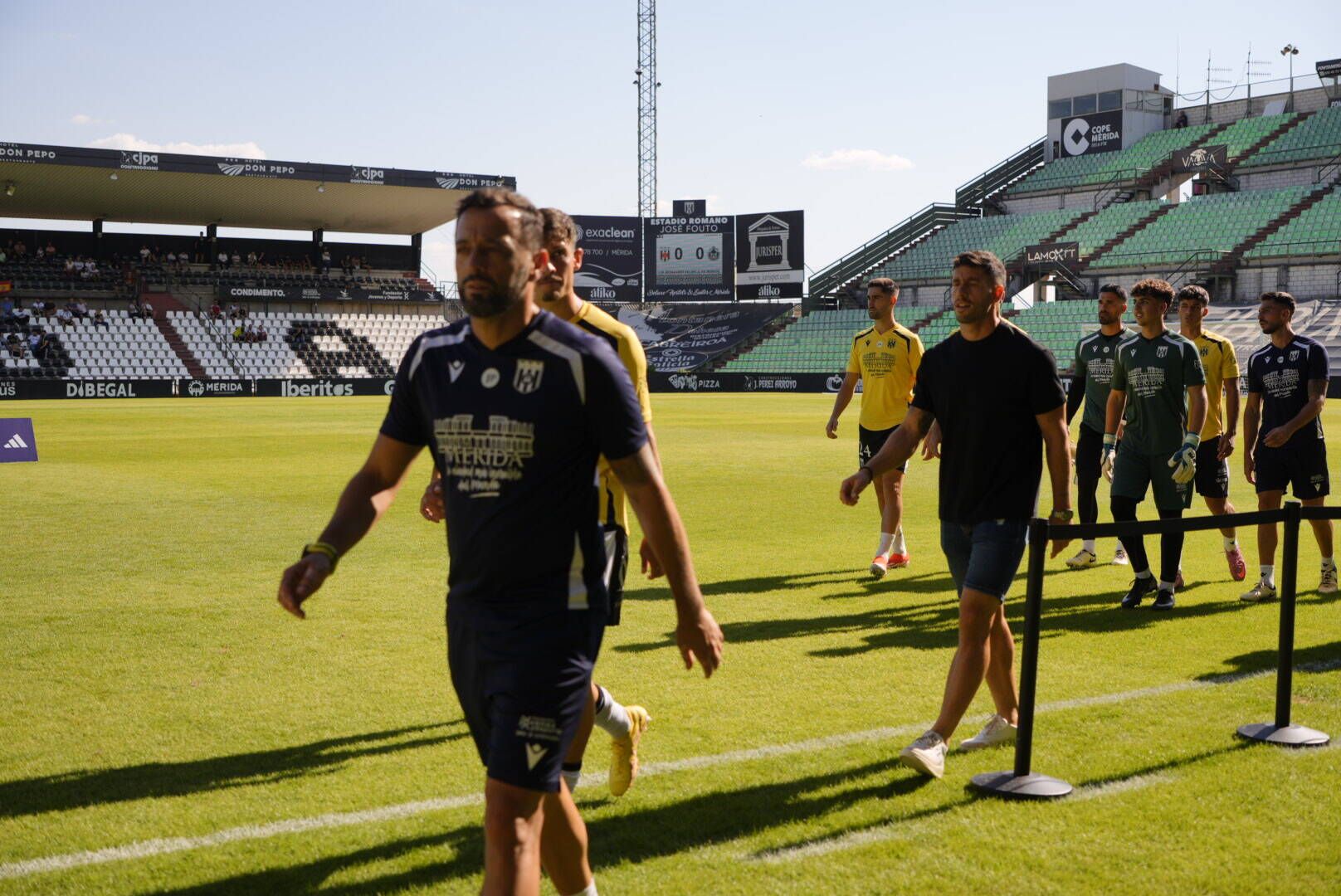 Las imágenes del partido entre Mérida y Arenteiro