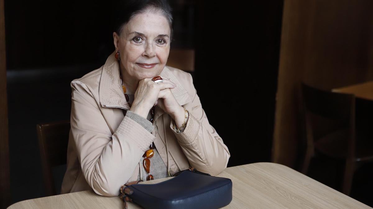 Mónica Randall en el Paraninfo de la Universidad de Zaragoza.