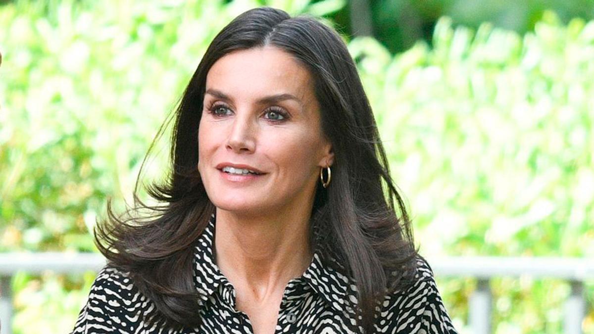 REBAJAS MANGO El mono de Mango de la reina Letizia que ahora se