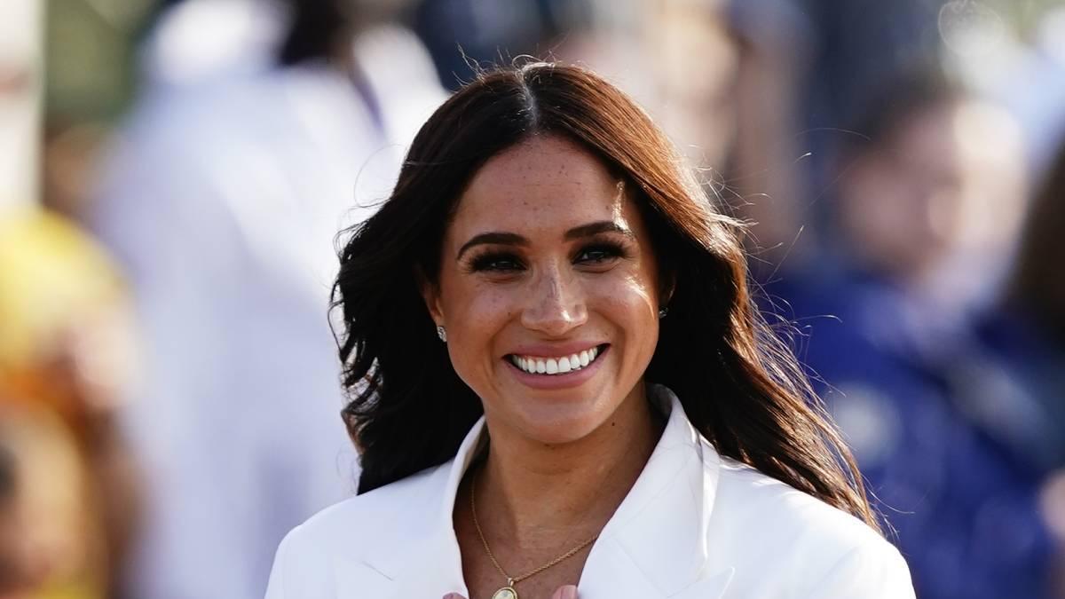 Meghan Markle, de blanco impoluto en La Haya