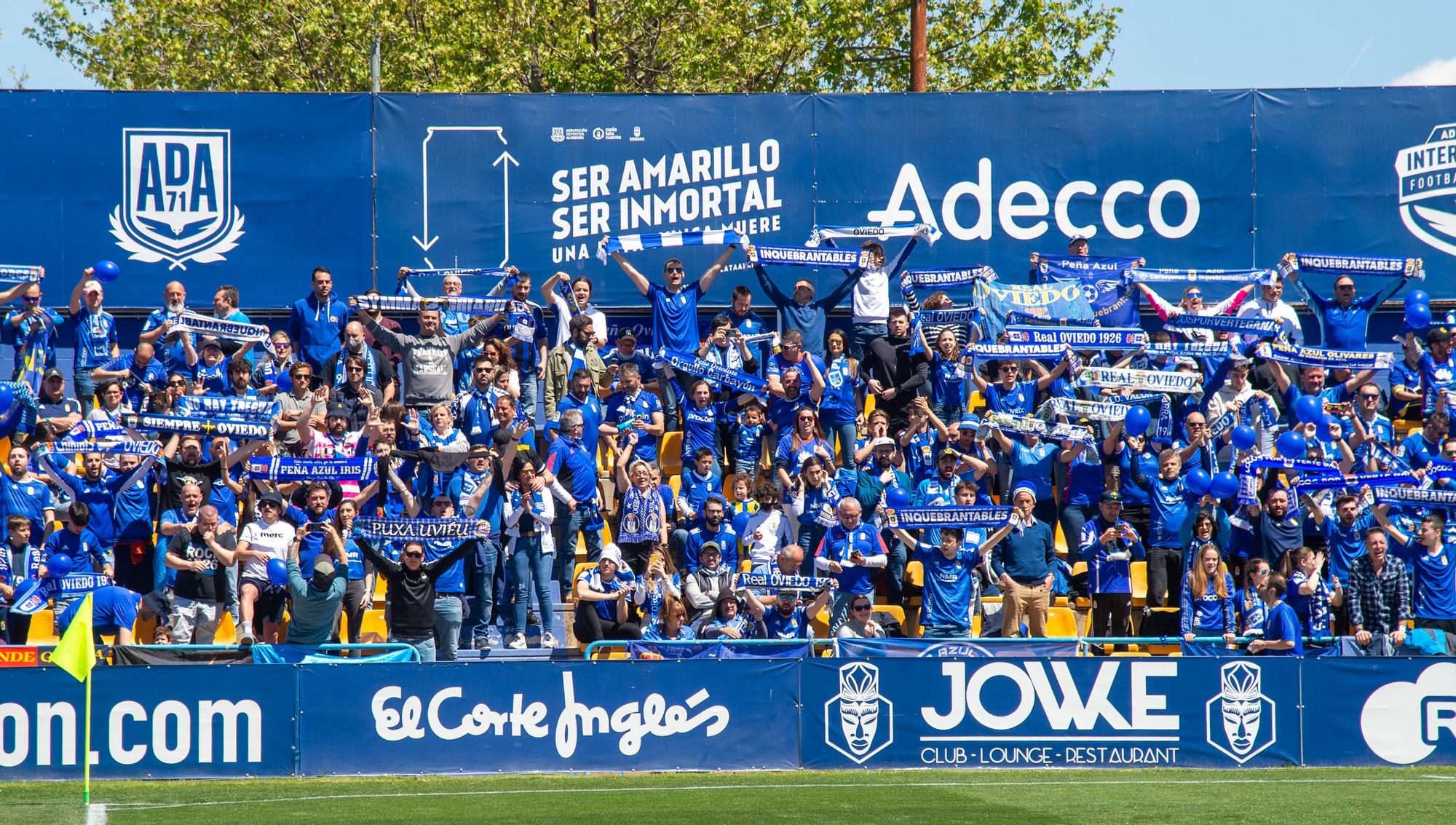 EN IMÁGENES: El Oviedo remonta en Alcorcón