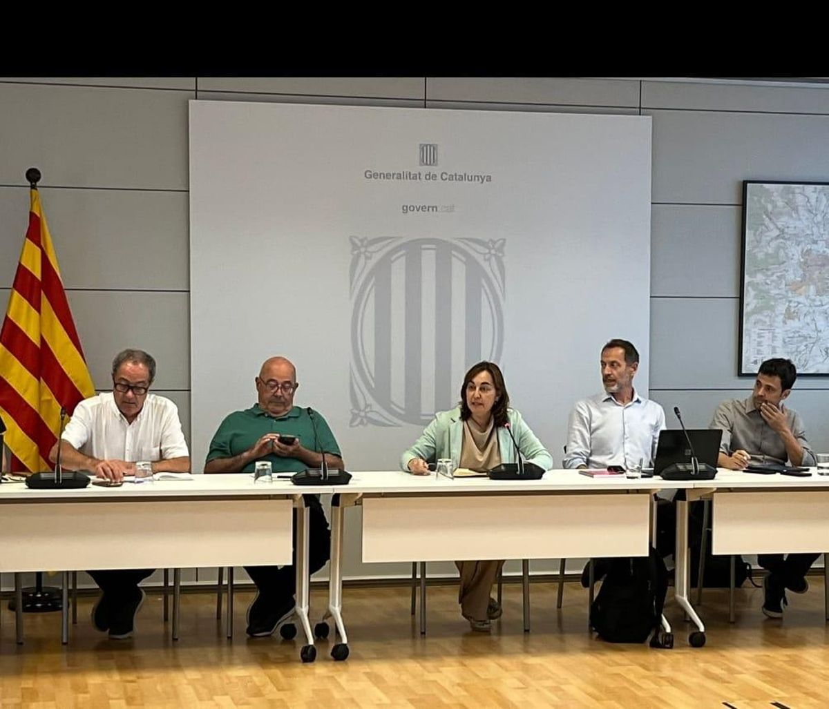 La consellera de Territori, Sílvia Paneque, este lunes en el encuentro con las plataformas de usuarios de Rodalies.