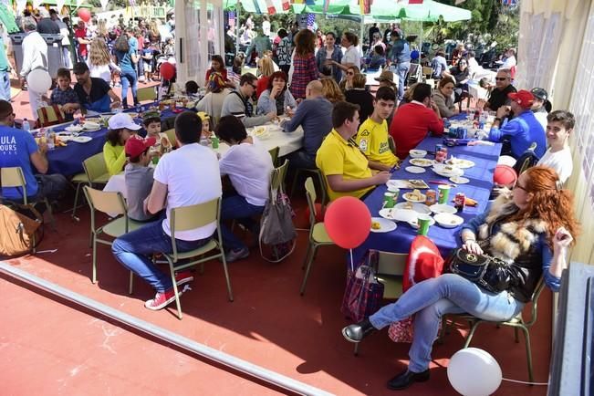 Fiesta "Food Fair" del Colegio Americano