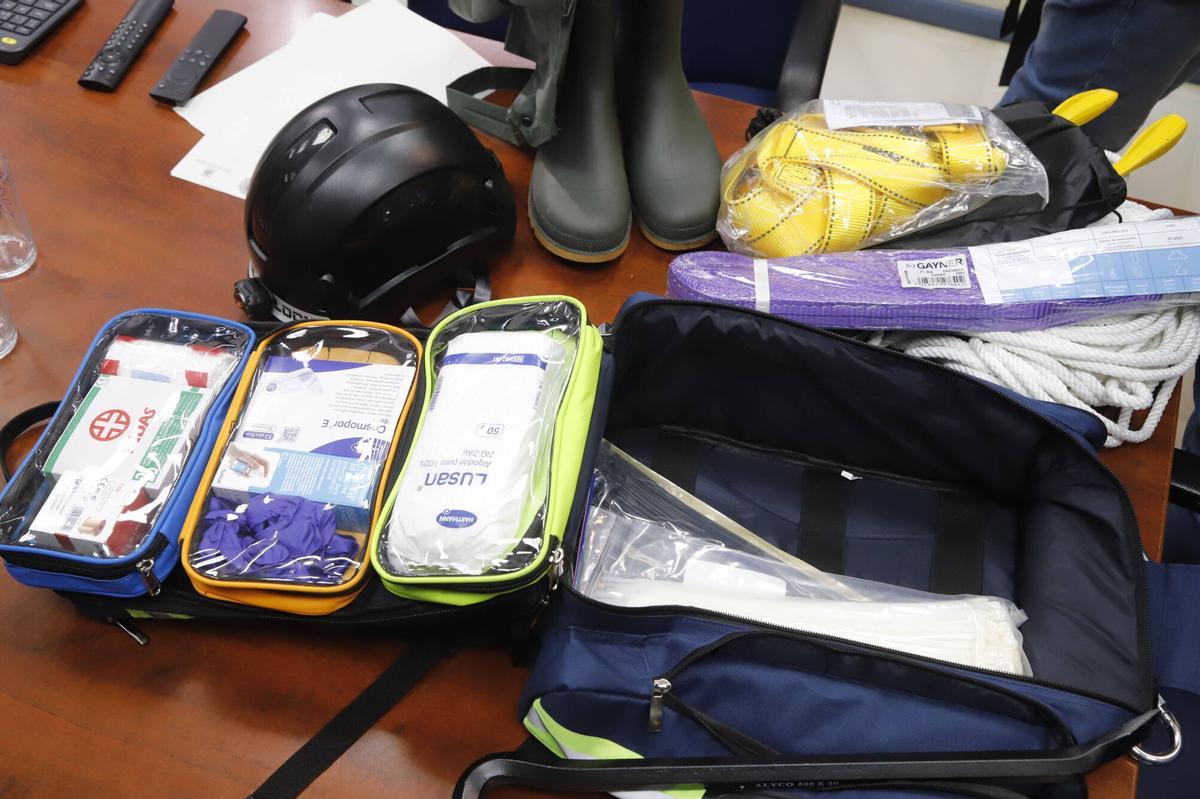 A.J.González Córdoba José María Bellido, junto al teniente de alcalde de Seguridad, Jesús Coca, informan sobre la puesta en marcha de la nueva sala de emergencias o de crisis de la Policía Local