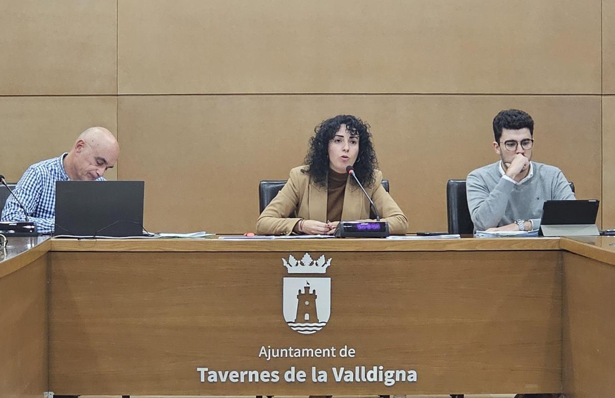 La alcaldesa de Tavernes, durante su intervención