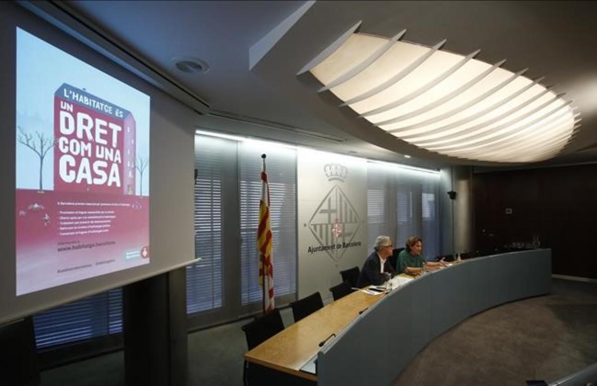abertran35534874 barcelona 15 09 2016 rueda de prensa de ada colau y el regid160915124211 abertran35534874 barcelona 15 09 2016 rueda de prensa de ada colau y el regid160915124211