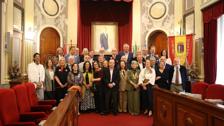 La primera promoción de Derecho de la Uex se reúne en Badajoz: &quot;Juntos nos formamos, juntos ejercimos y juntos disfrutamos&quot;