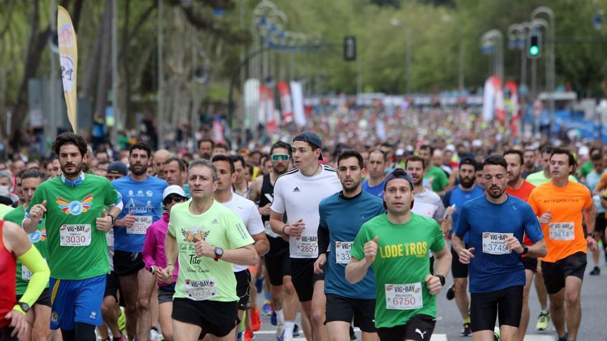 Cuatro mil pares de zapatillas camino de Baiona