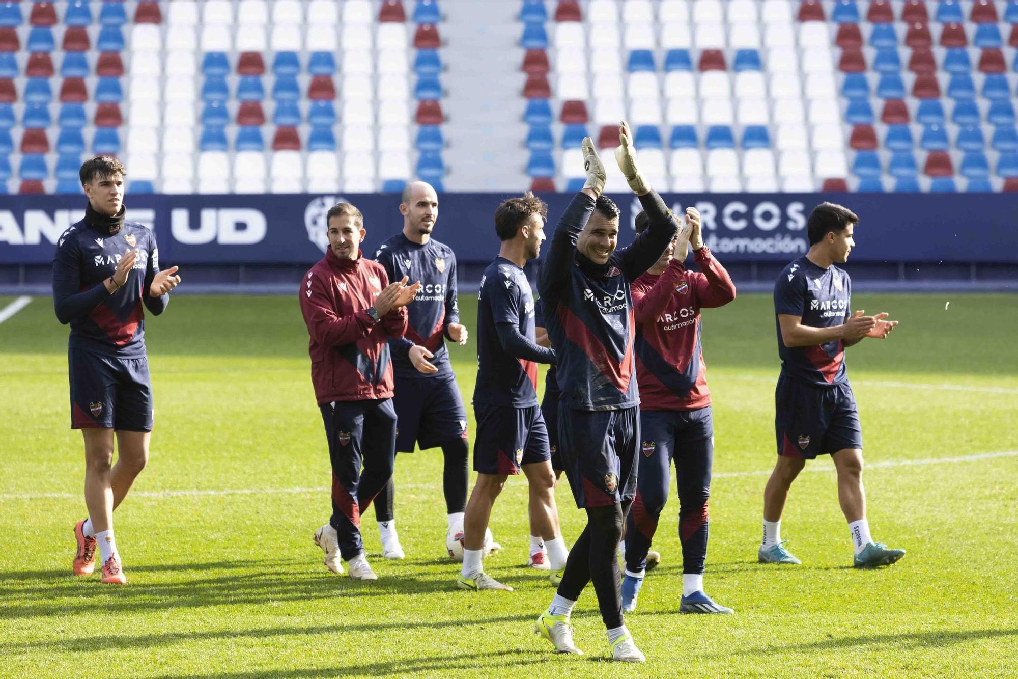 Puertas abiertas entrenamiento Levante