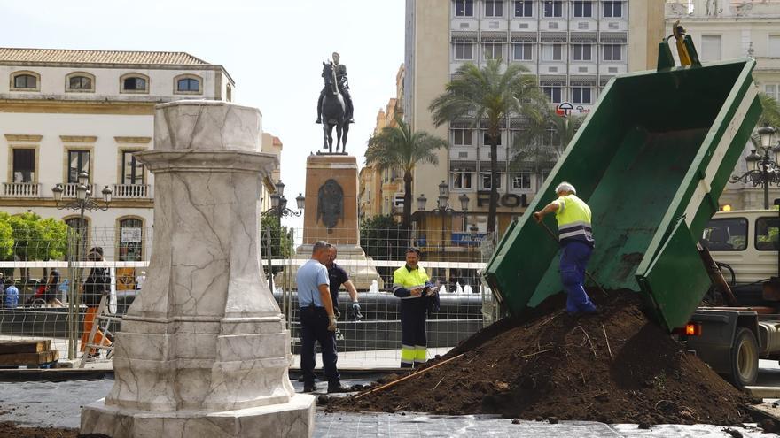 ¡Ya están aquí! Comienza el montaje de las Cruces de Mayo de Córdoba