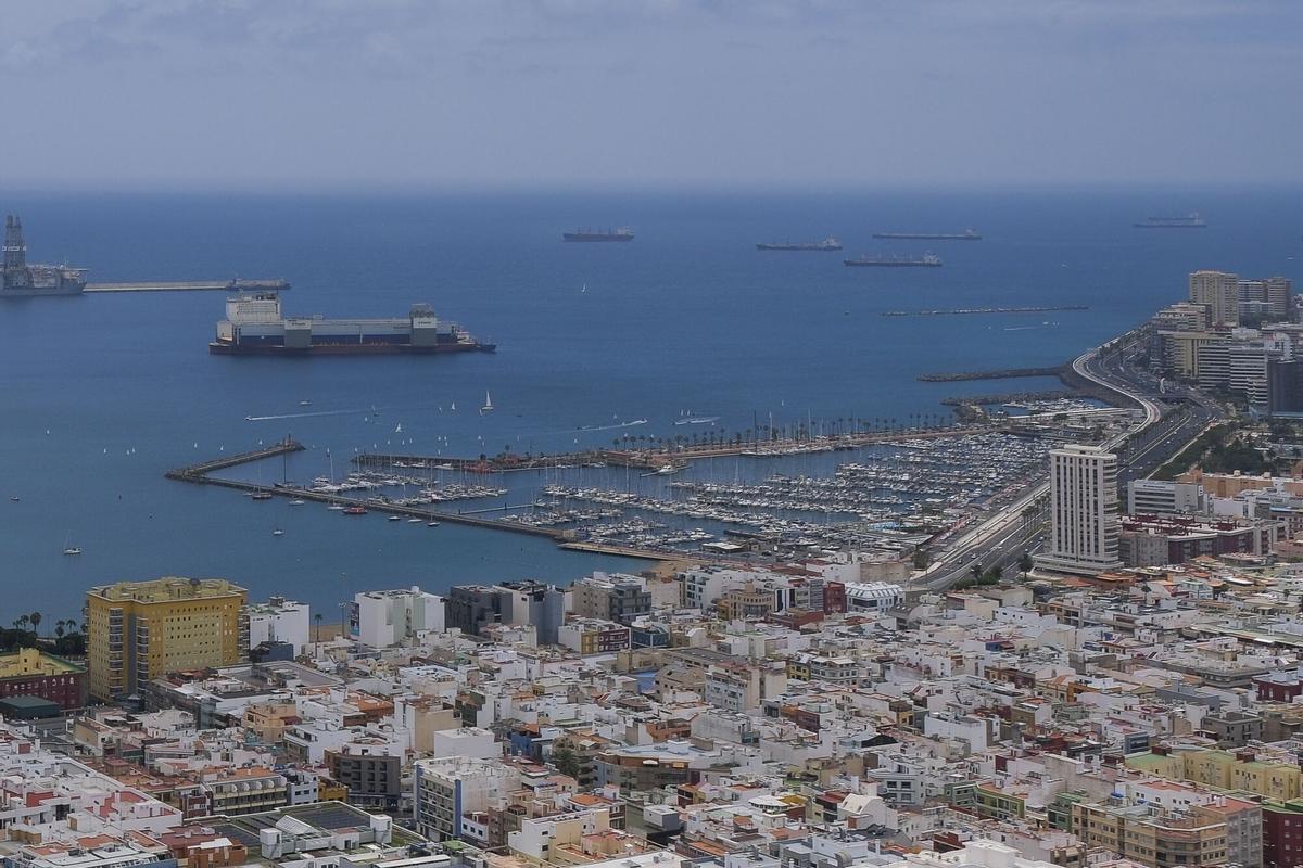 15-06-2025 LAS PALMAS DE GRAN CANARIA. Vista aérea de la ciudad, Muelle deportivo | 15/06/2025 | Fotógrafo: Andrés Cruz