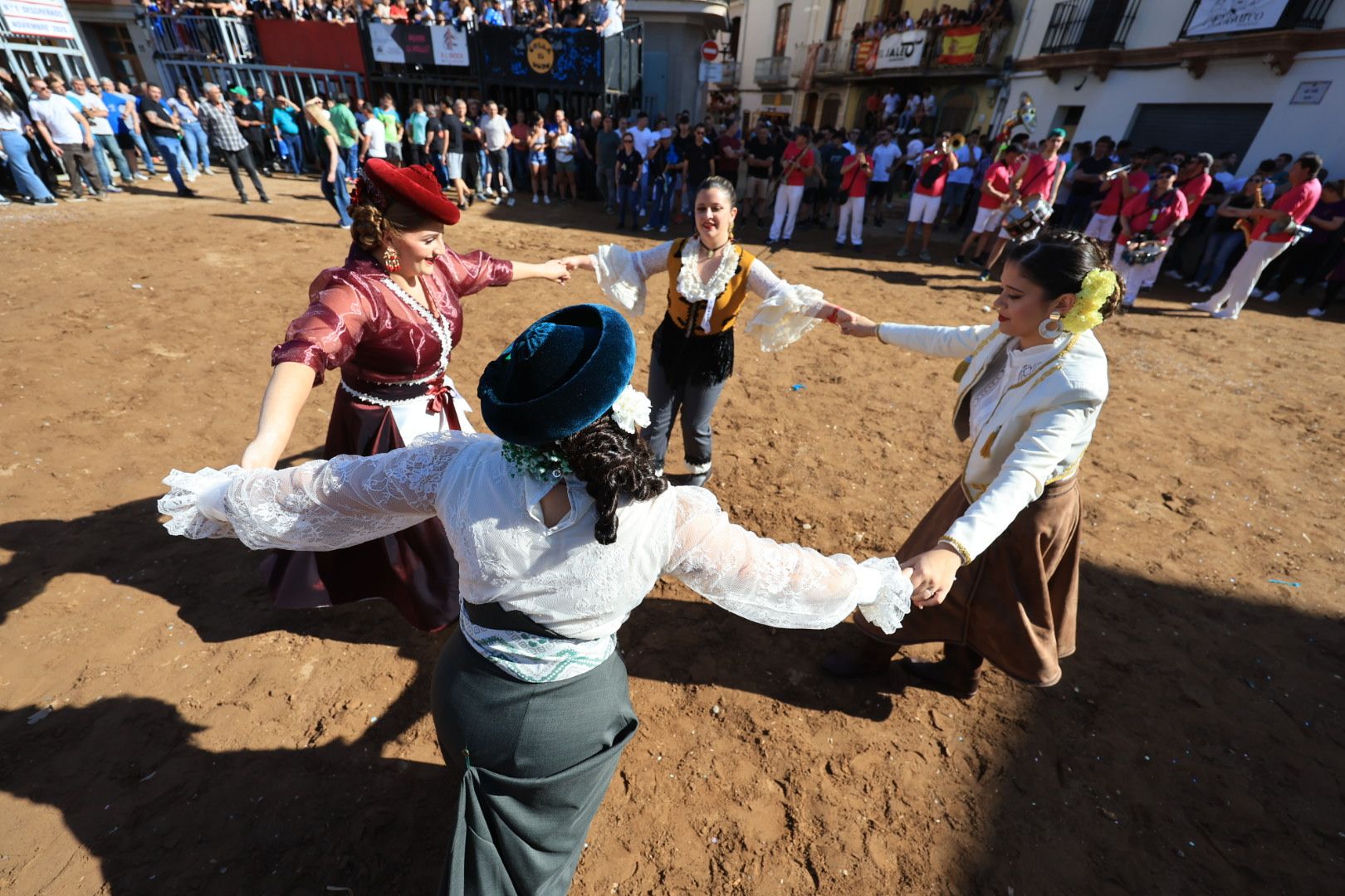Las fotos de la tarde taurina del lunes de fiestas de Santa Quitèria en Almassora