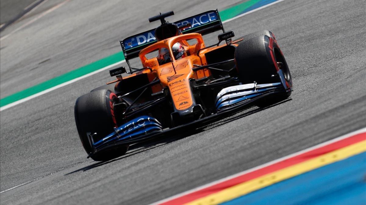 segea54067392 mclaren s spanish driver carlos sainz jr steers his car duri200710162327 segea54067392 mclaren s spanish driver carlos sainz jr steers his car duri200710162327