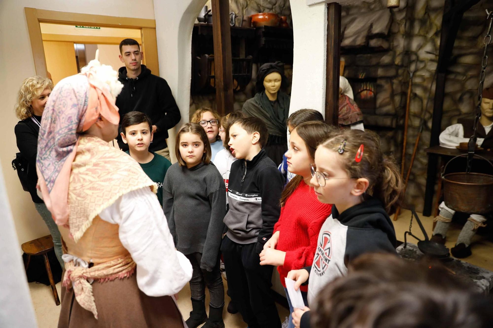 EN IMÁGENES: Así fue la primera visita a L'Aula Didáutica de Cultura Popular de Llaranes