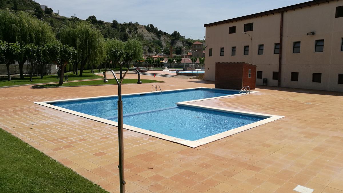 Una part del complex esportiu de Sant Vicenç, amb les piscines d’estiu