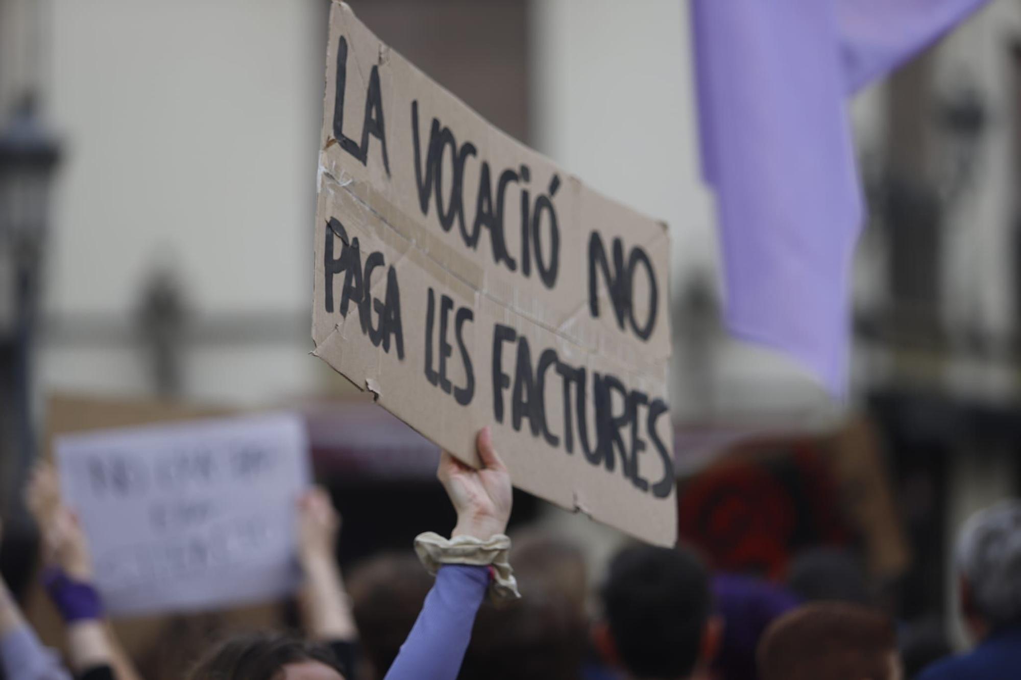 Así ha sido la manifestación de la Assemblea Feminista de València