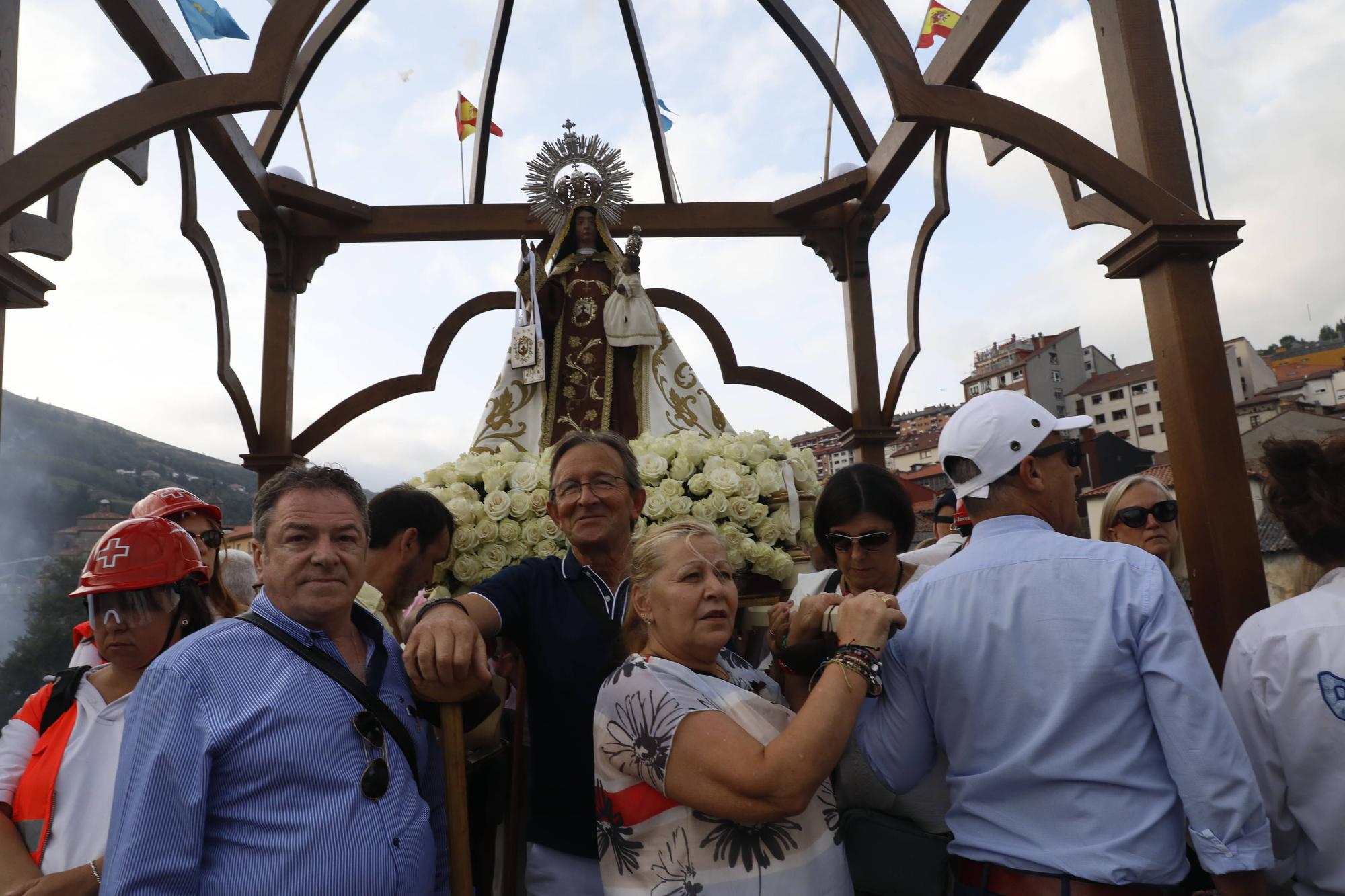 En imágenes: así se vivió El Carmen en Asturias