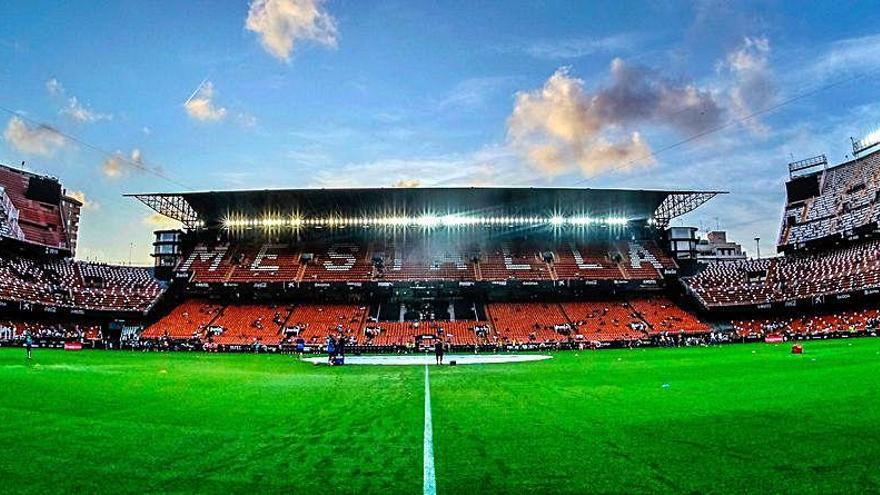 Mestalla &#039;se mantiene&#039; desde el móvil