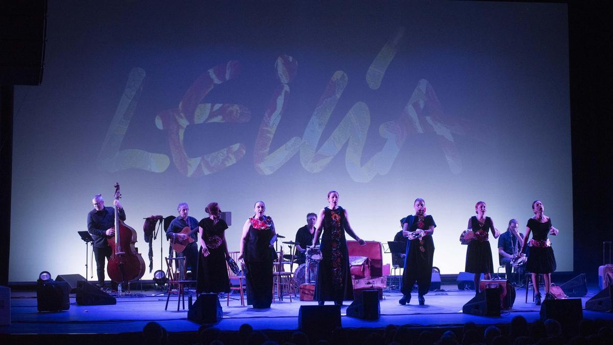 Las cantareiras de Leilía dicen adiós a los escenarios en el Colón
