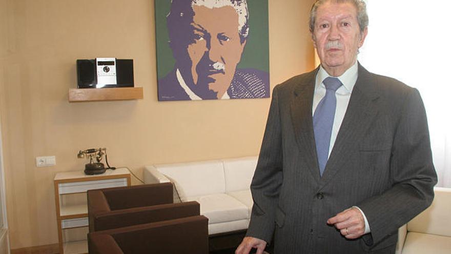 El poeta malagueño Manuel Alcántara.