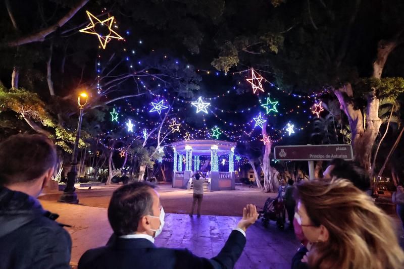 Prueba de la iluminación de Navidad de Santa Cruz