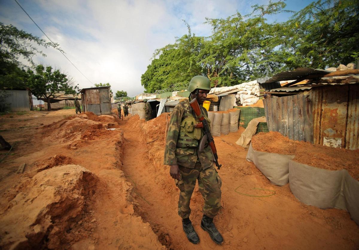 Imagen de archivo de un soldado ugandés de la misión de la UA en Somalia contra Al Shabaab.