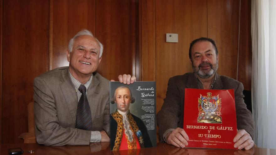 Manuel Olmedo y Miguel Ángel Gálvez, presidente de la asociación.