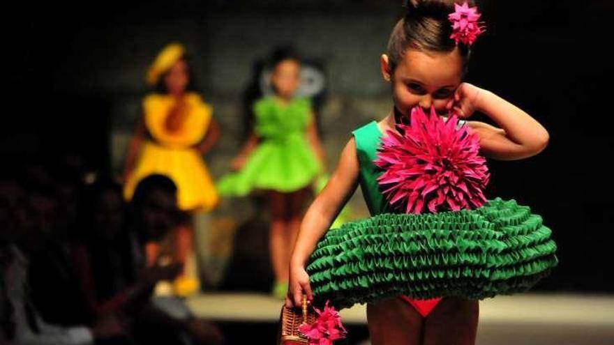 Uno de los diseños de Eva Soto, en un anterior desfile. // I.Abella