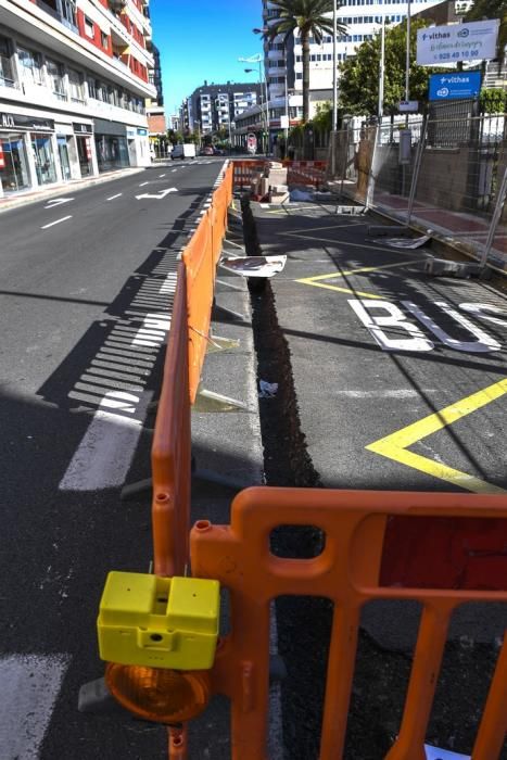 06-04-19 LAS PALAMS DE GRAN CANARAIA. LEON Y CASTILLO. LAS PALMAS DE GRAN CANARIA. Carril bici en en fase de implantación en Leon y Castillo. Fotos: Juan Castro.  | 06/05/2019 | Fotógrafo: Juan Carlos Castro