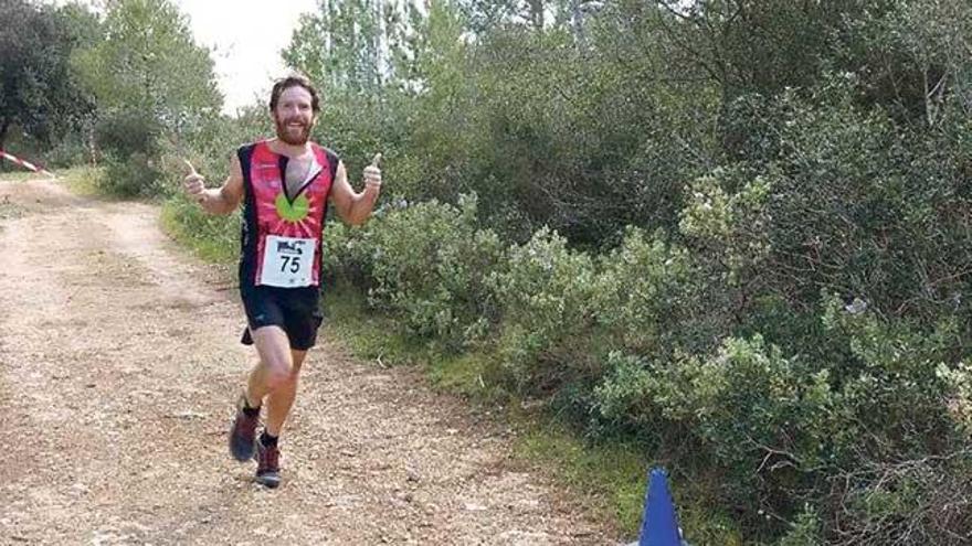 La prueba contó con una trail de 17´50 kilómetros y otra carrera de 8 kilómetros.