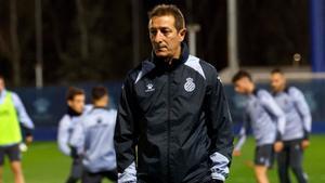 El técnico del Espanyol durante un entrenamiento