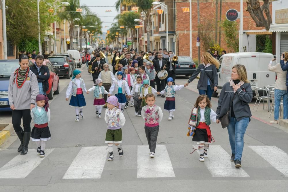 Montserrat celebra sus fallas