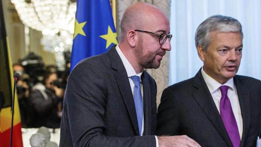 El primer ministro belga, Charles Michel (i).