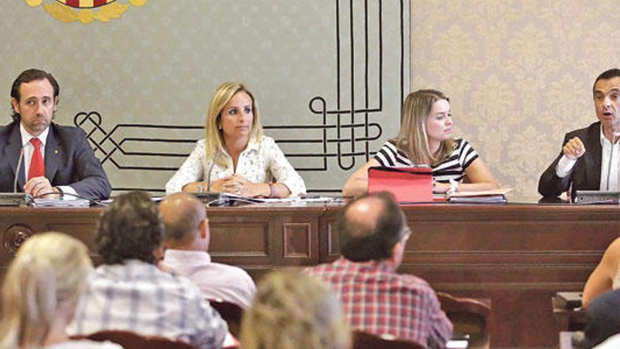 Bauzá, Cabrer, Prohens y el conseller Garcías ayer en las jornadas parlamentarias del PP.
