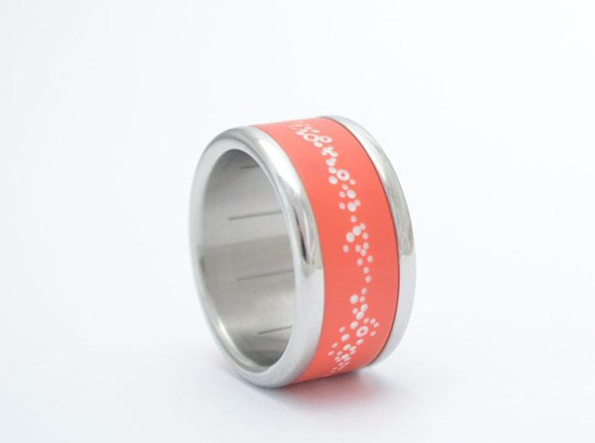 Anillo 'living coral' de Mood