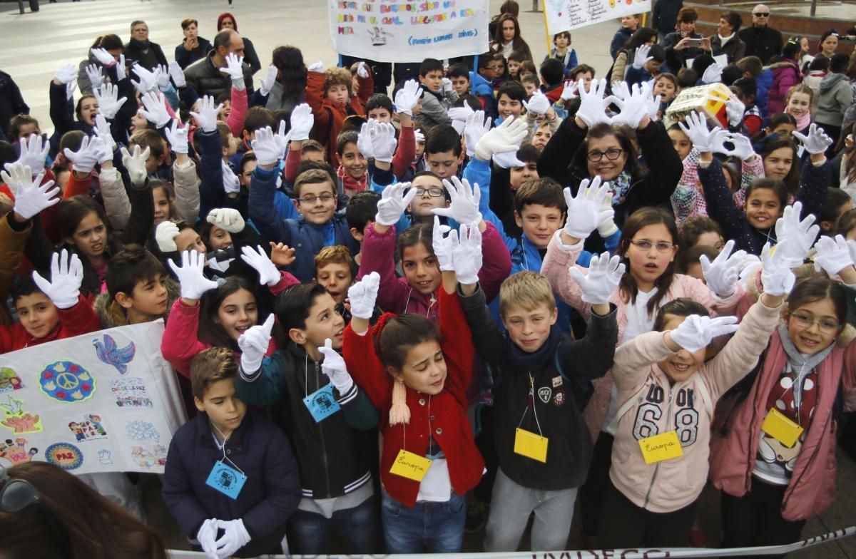 Los escolares cordobeses celebran el día de la paz