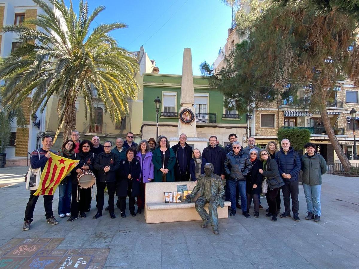 Els participants a l’homenatge.