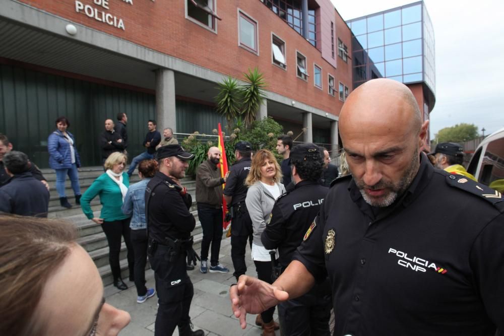 Los policías destinados en Cataluña llegan a Gijón