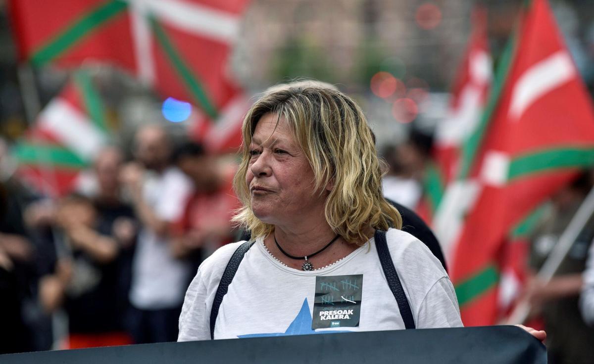 La abogada Arantza Zulueta en una manifestación por los derechos de los presos de ETA en 2018.