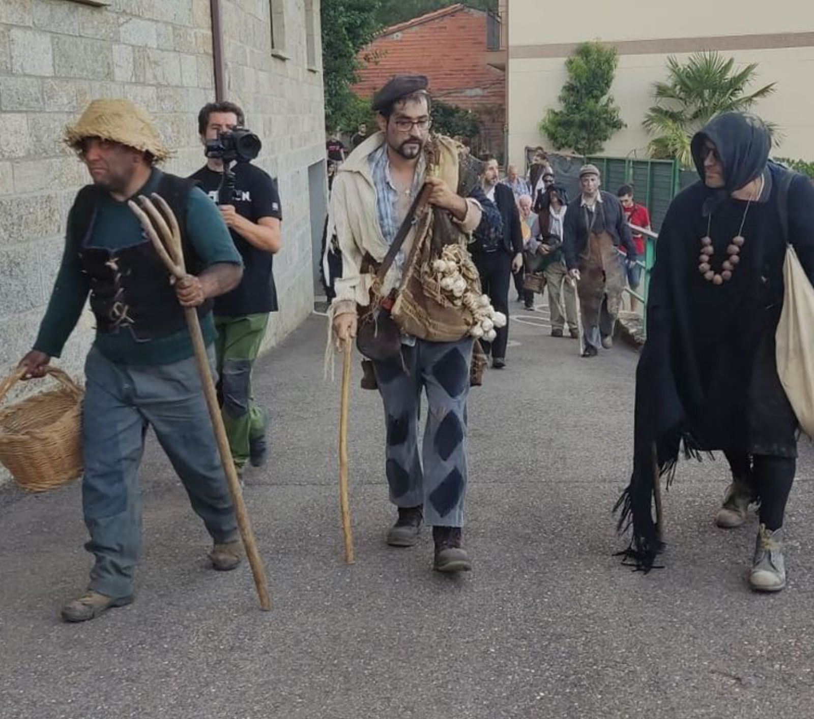 Representación de la mascarada El Atenazador en San Vicente de la Cabeza. | Ch. S.