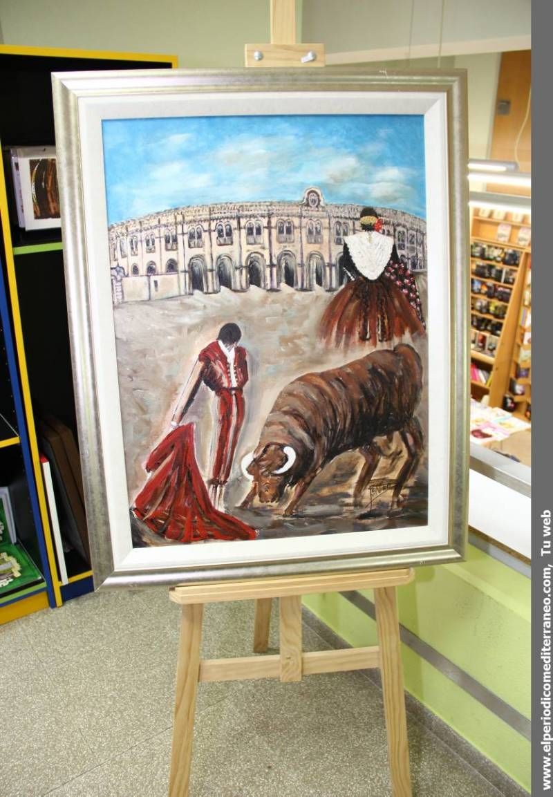 Exposición de pintura e indumentaria tradicional de Pepe Mora y Alejandra Pitarch en Babel