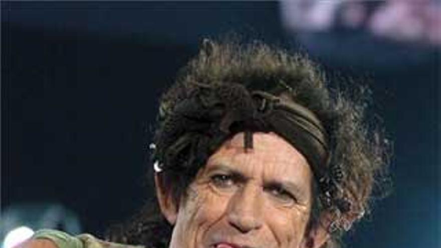 Keith Richards plasmará su controvertida e intensa vida en unas memorias