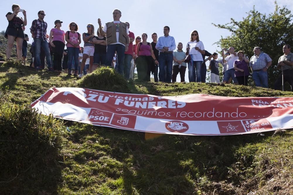 Homenaje en el pozu Funeres